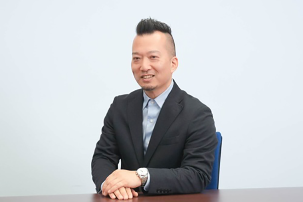 宮野 幸信 氏
